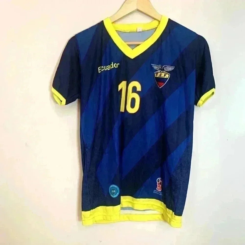 ECUADOR FIFA 2018 WORLS CUP SOCCER JERSEY #16 YOUTH SIZE 38